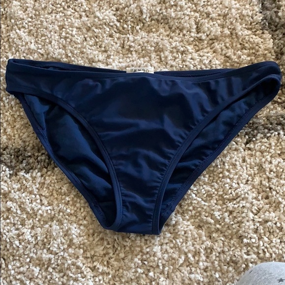 Old navy maternity tankini. - Picture 3 of 4